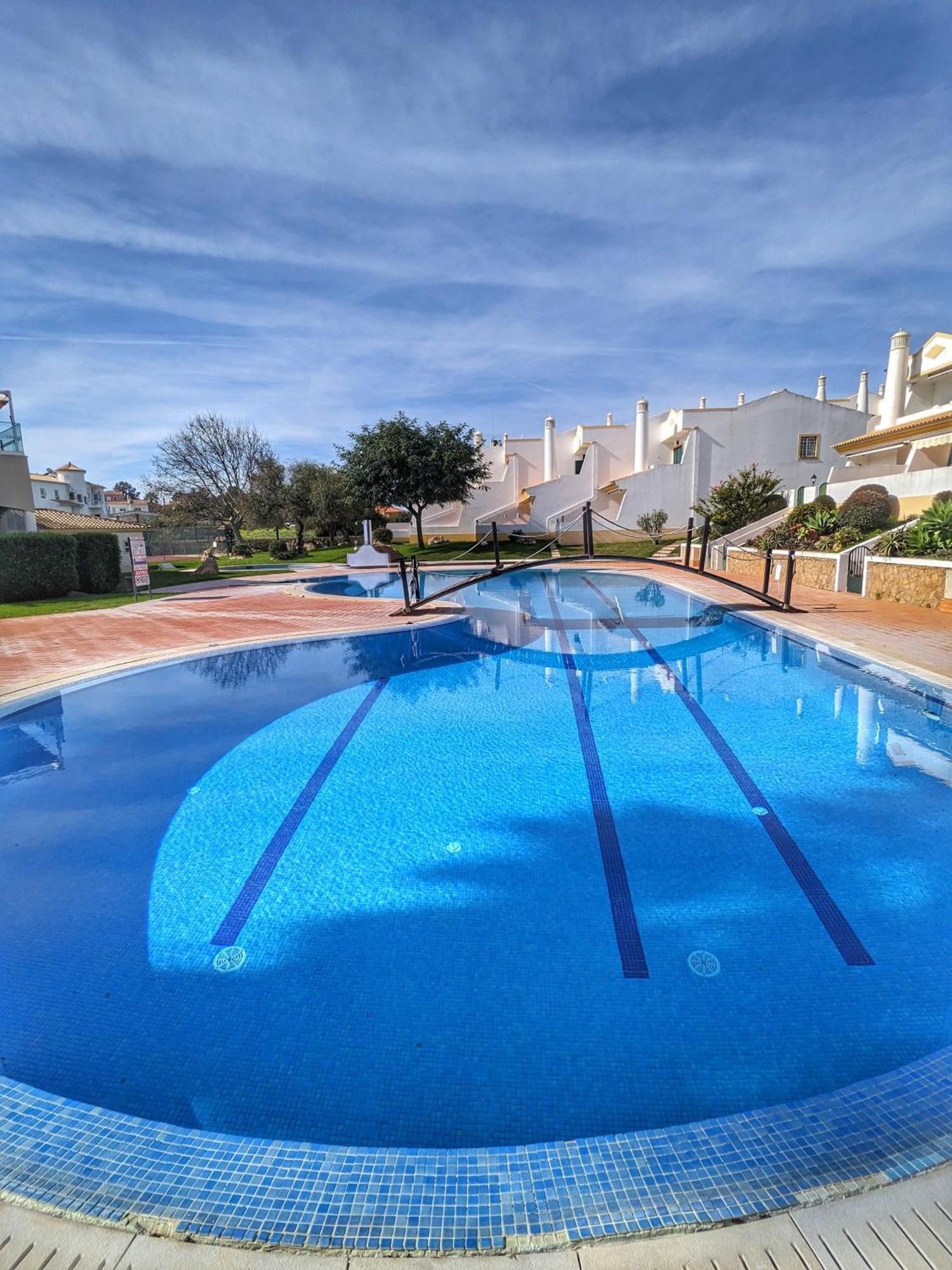 Townhouse 700M From Sao Rafael Beach Albufeira Exterior photo